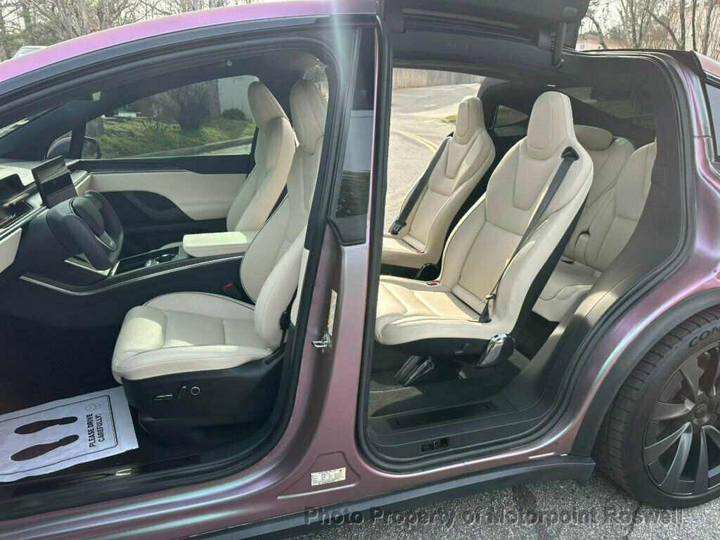 Used 2023 Tesla Model X Plaid image 14