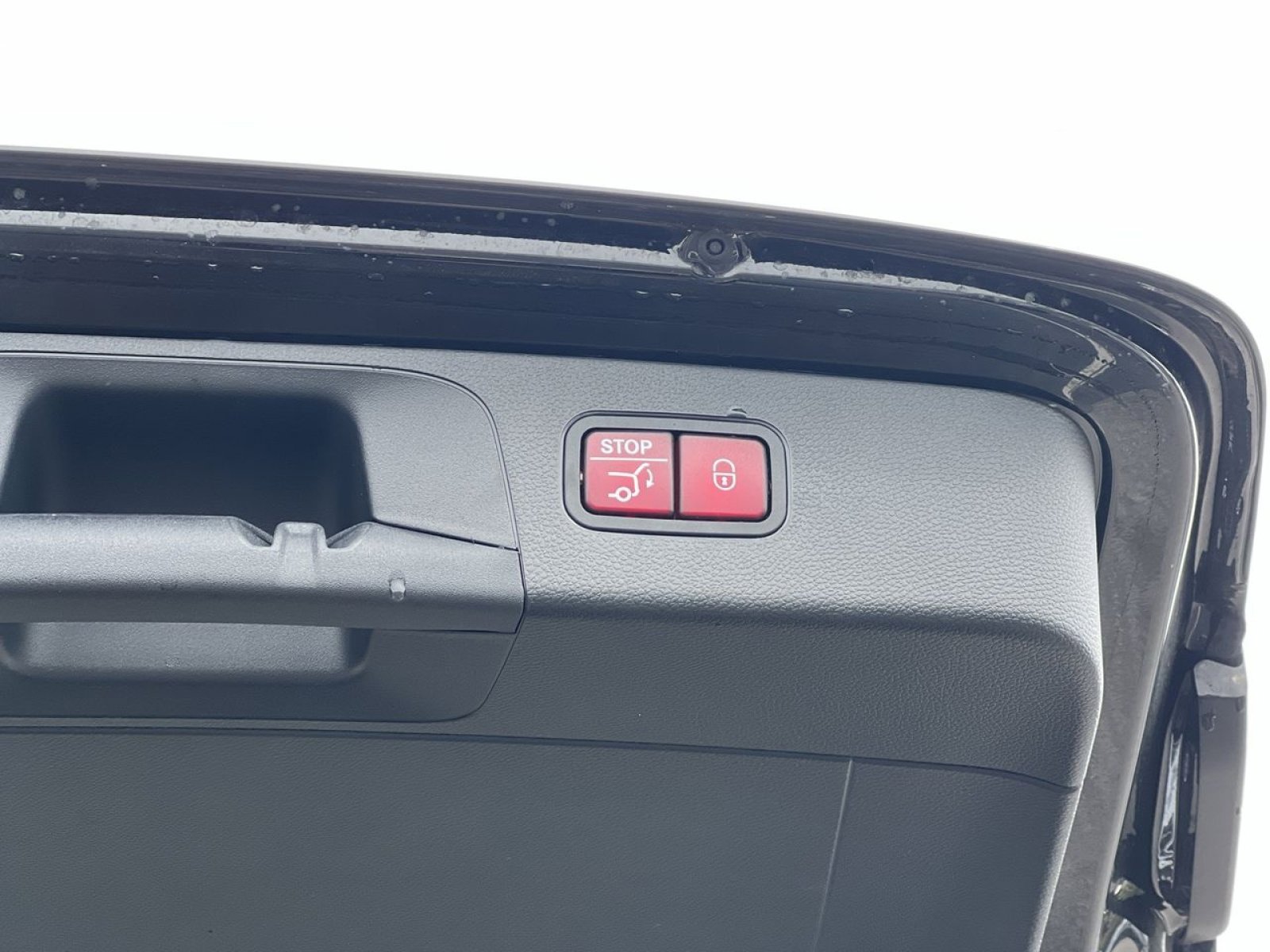 Used 2021 Mercedes-Benz GLC 300 4MATIC image 25