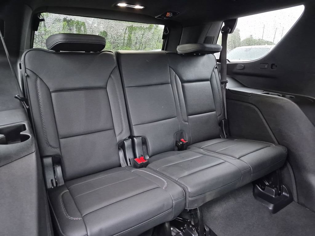 Certified 2025 GMC Yukon Denali RWD image 36