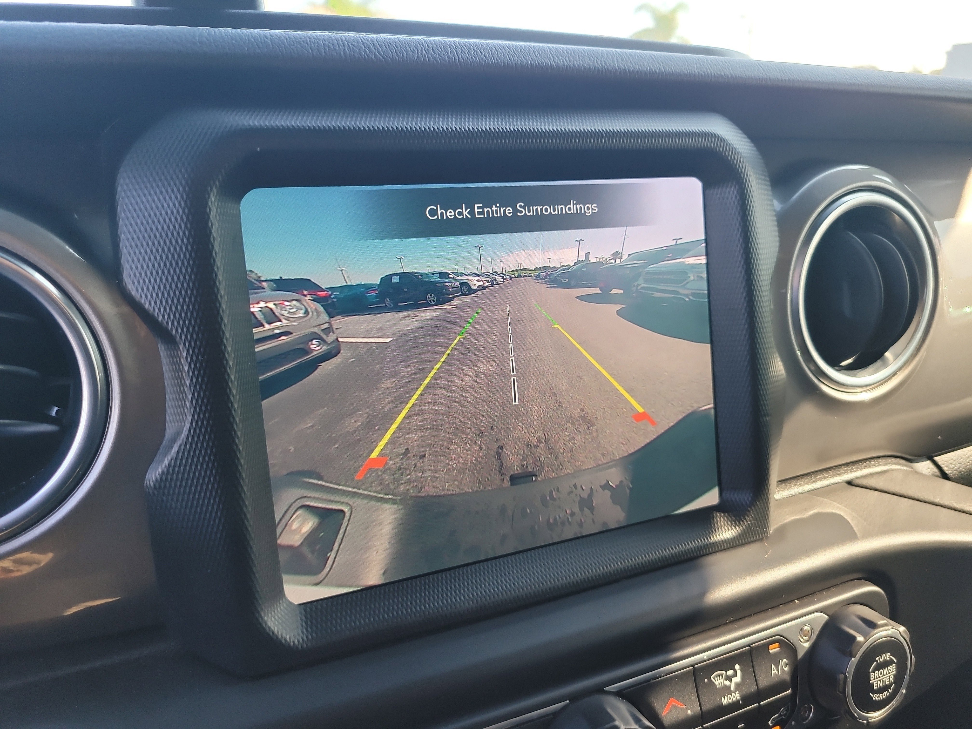 Used 2021 Jeep Gladiator Overland AWD/4WD image 22