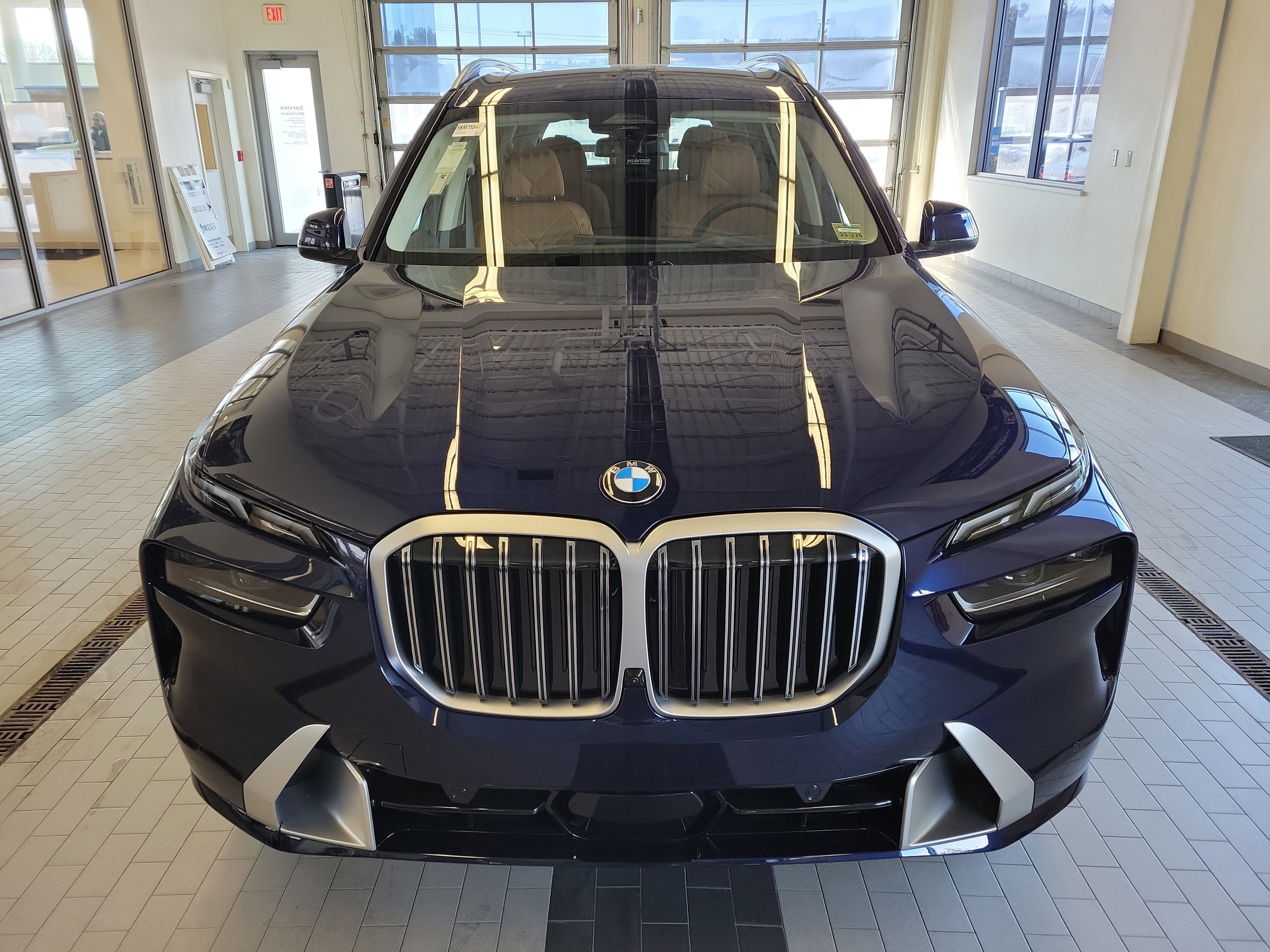 New 2026 BMW X7 xDrive40i w/ Executive Package image 2