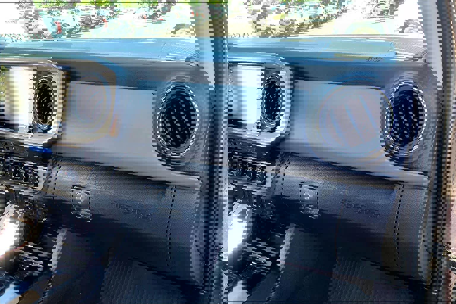 Used 2023 Toyota Tacoma SR5 image 16