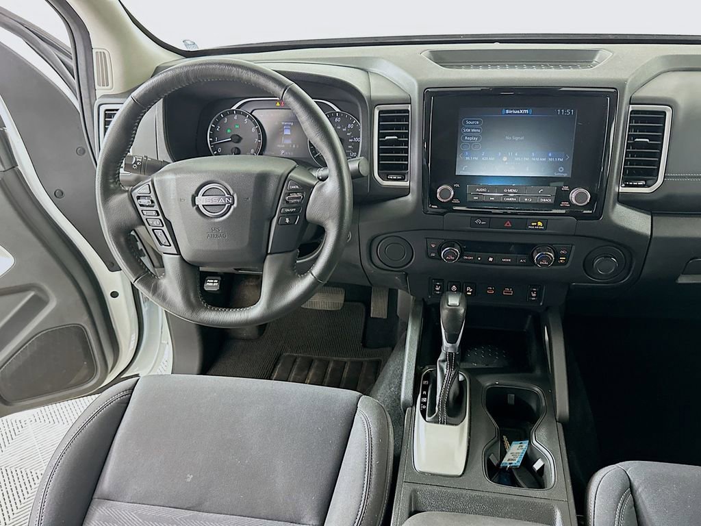 Used 2024 Nissan Frontier SV w/ Technology Package image 19