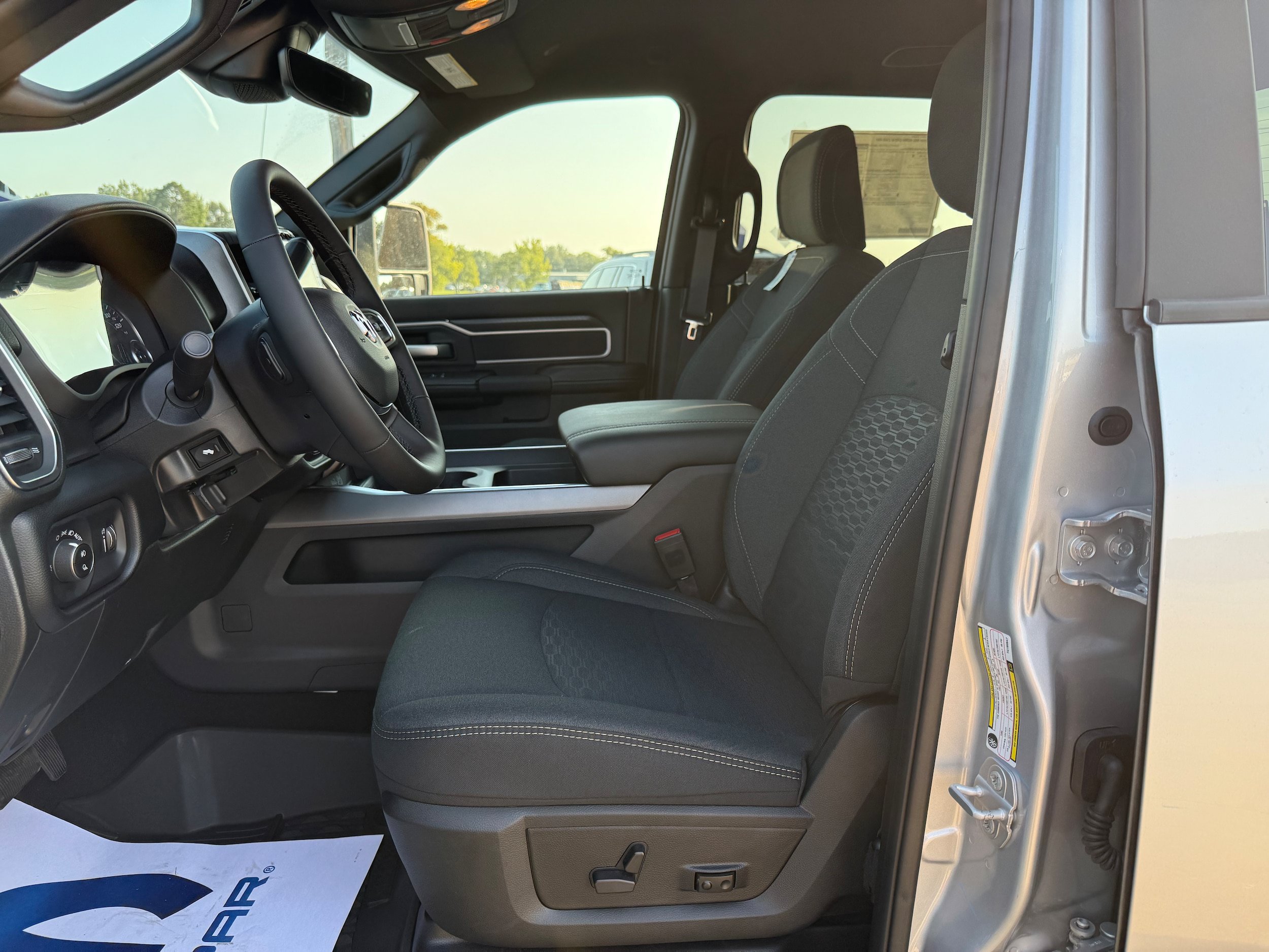 New 2026 RAM 2500 Big Horn AWD/4WD image 8