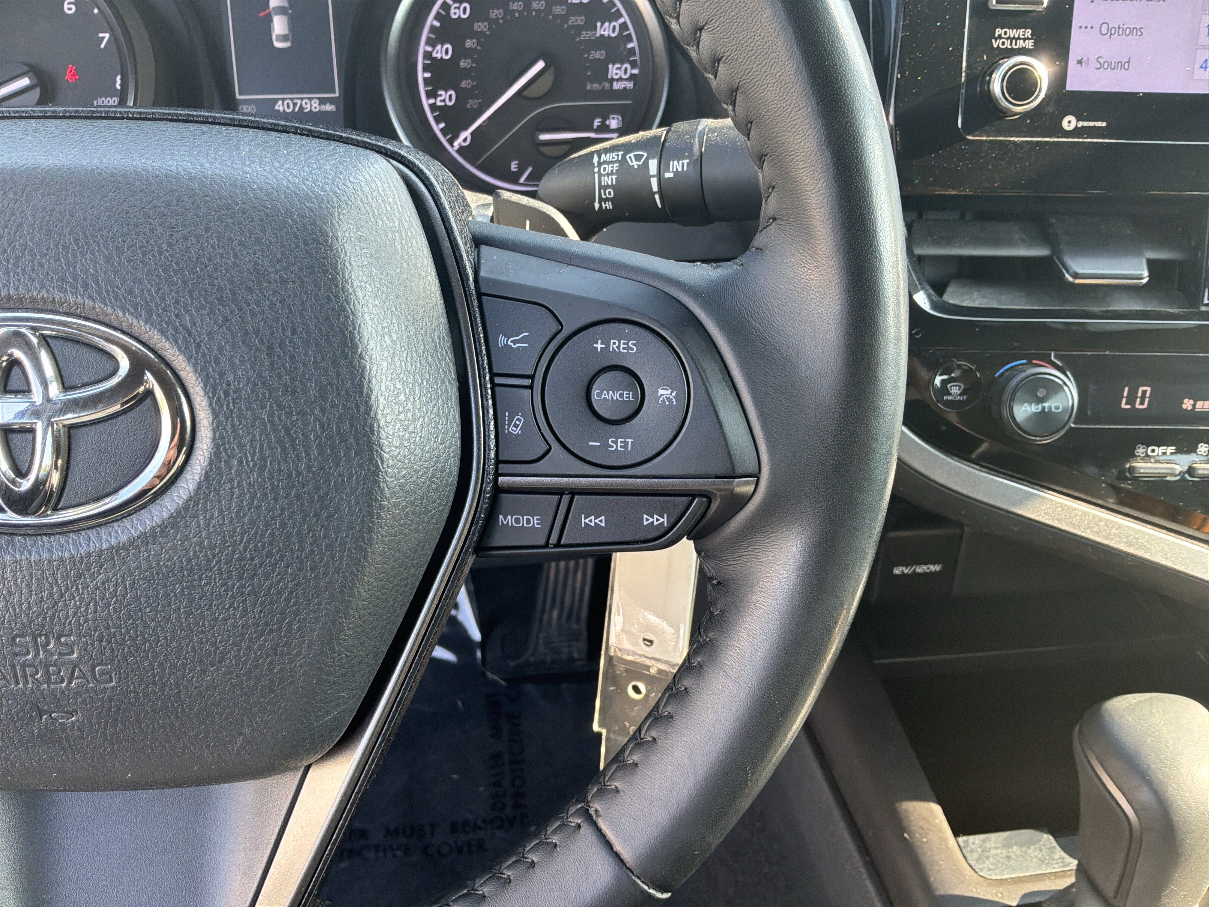Used 2023 Toyota Camry SE FWD image 20