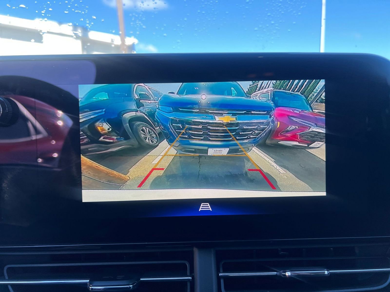 Used 2025 Chevrolet Trax LT w/ LT Convenience Package image 17