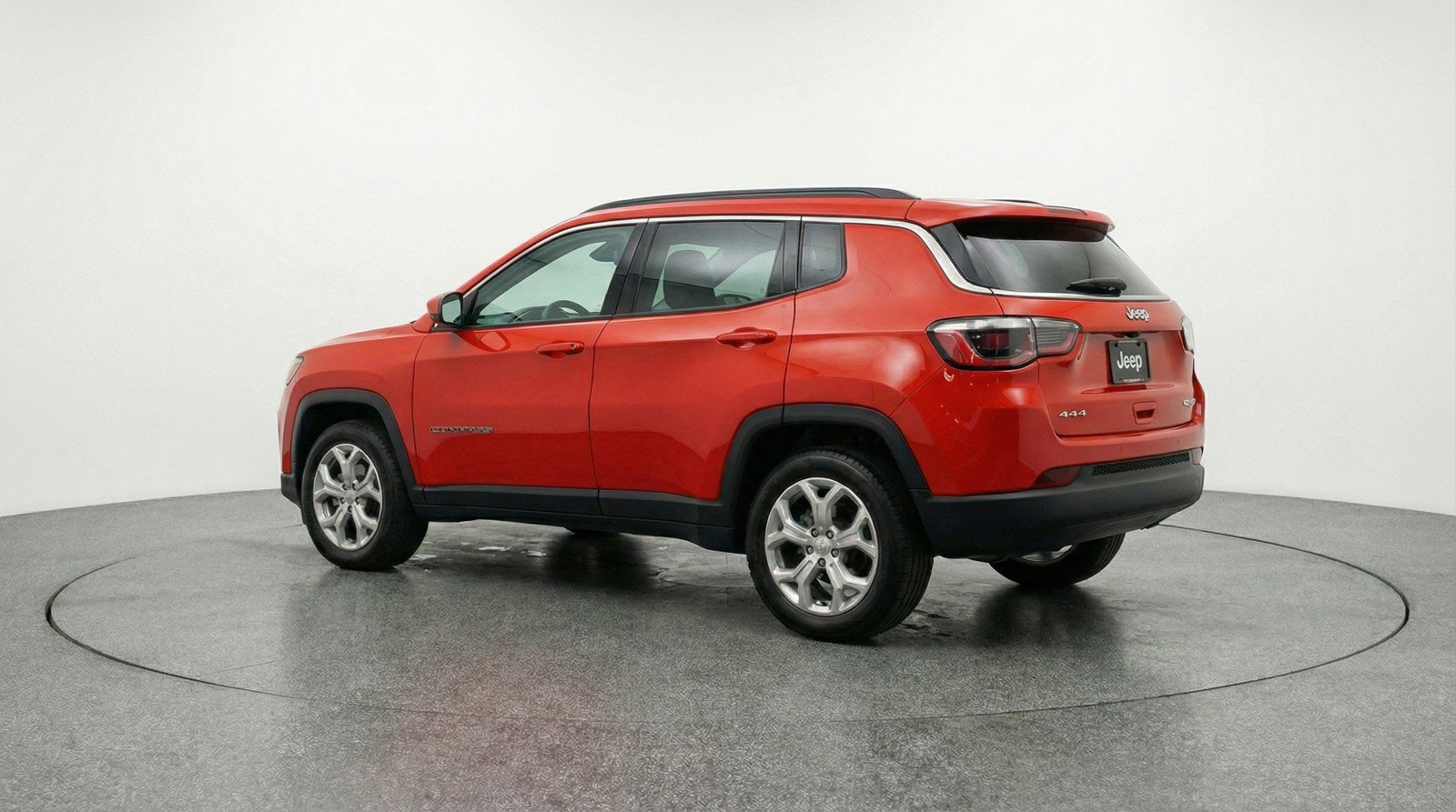 Used 2025 Jeep Compass Latitude image 5