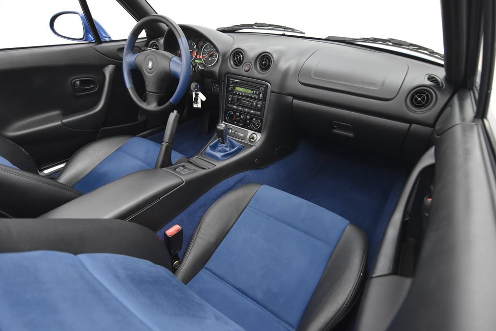 Used 1999 MAZDA MX-5 Miata 10th Anniversary Edition RWD image 29