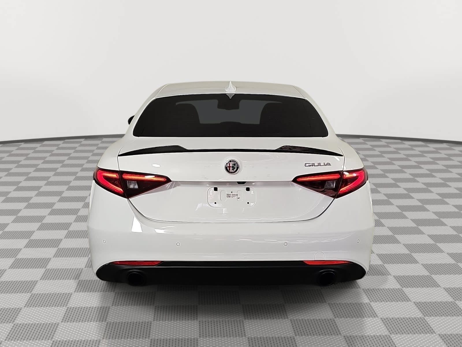 Used 2022 Alfa Romeo Giulia Sprint RWD image 7