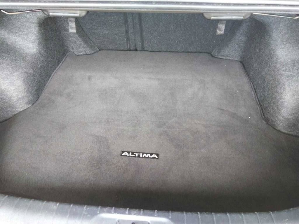 Used 2024 Nissan Altima 2.5 SV FWD image 10