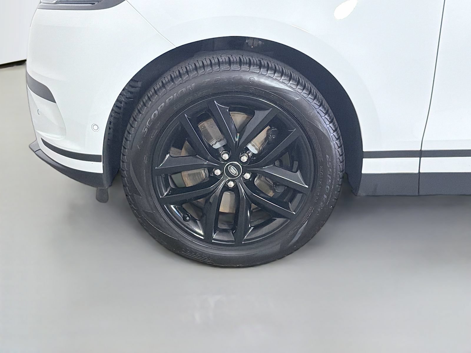 Certified 2026 Land Rover Range Rover Velar S AWD/4WD image 36