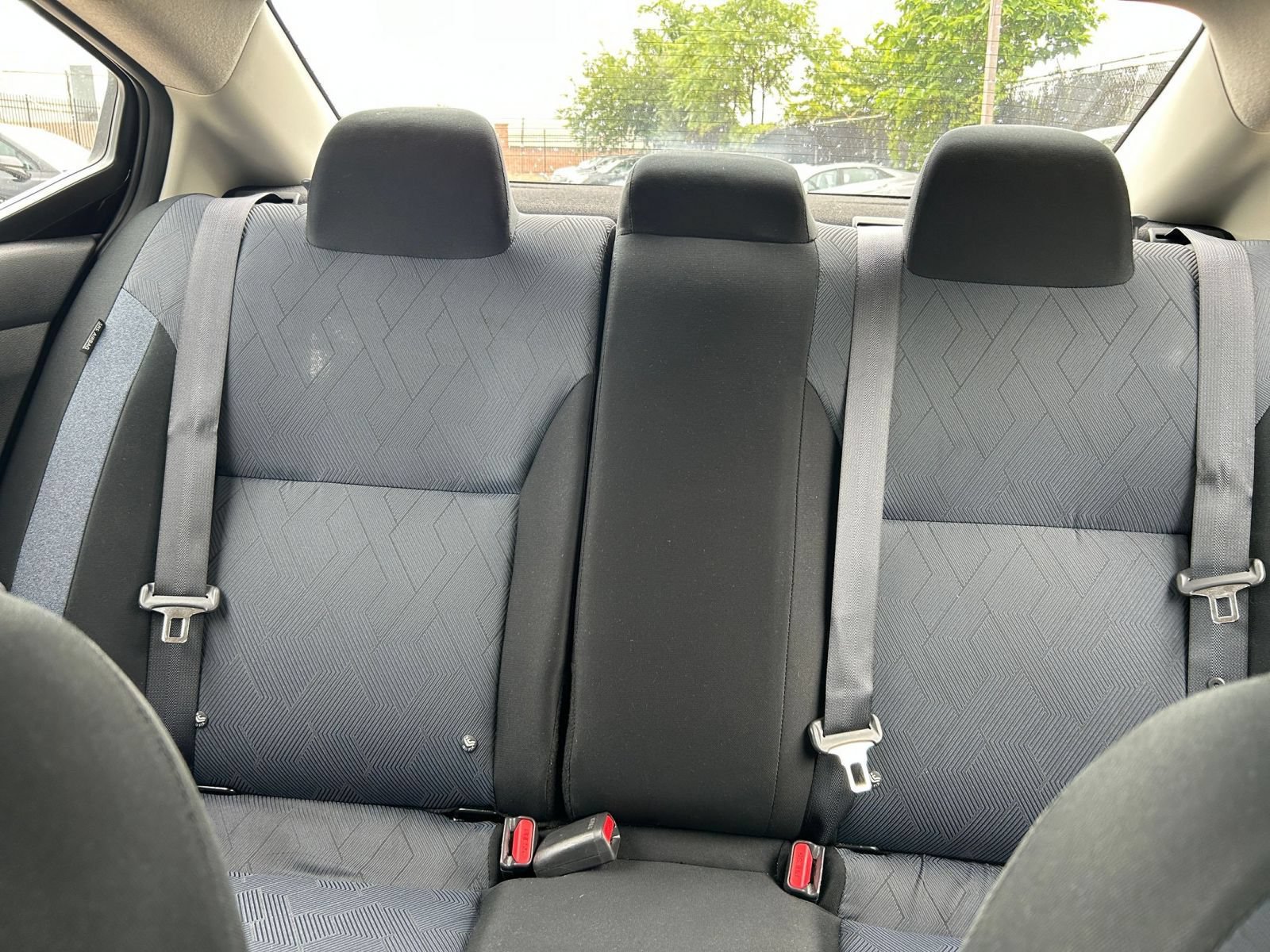 Used 2025 Nissan Versa SV FWD image 33