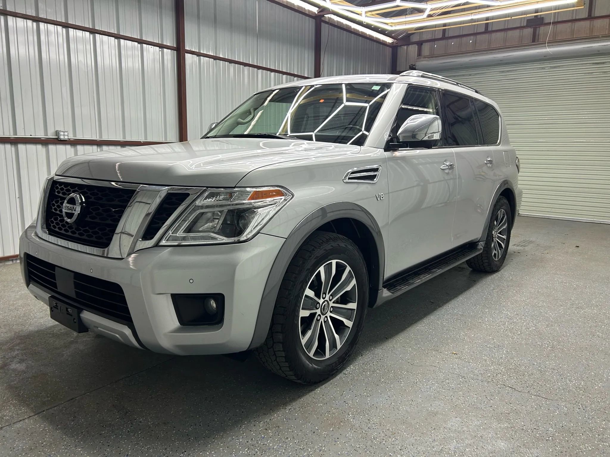 Used 2018 Nissan Armada SL w/ Premium Package AWD/4WD image 3