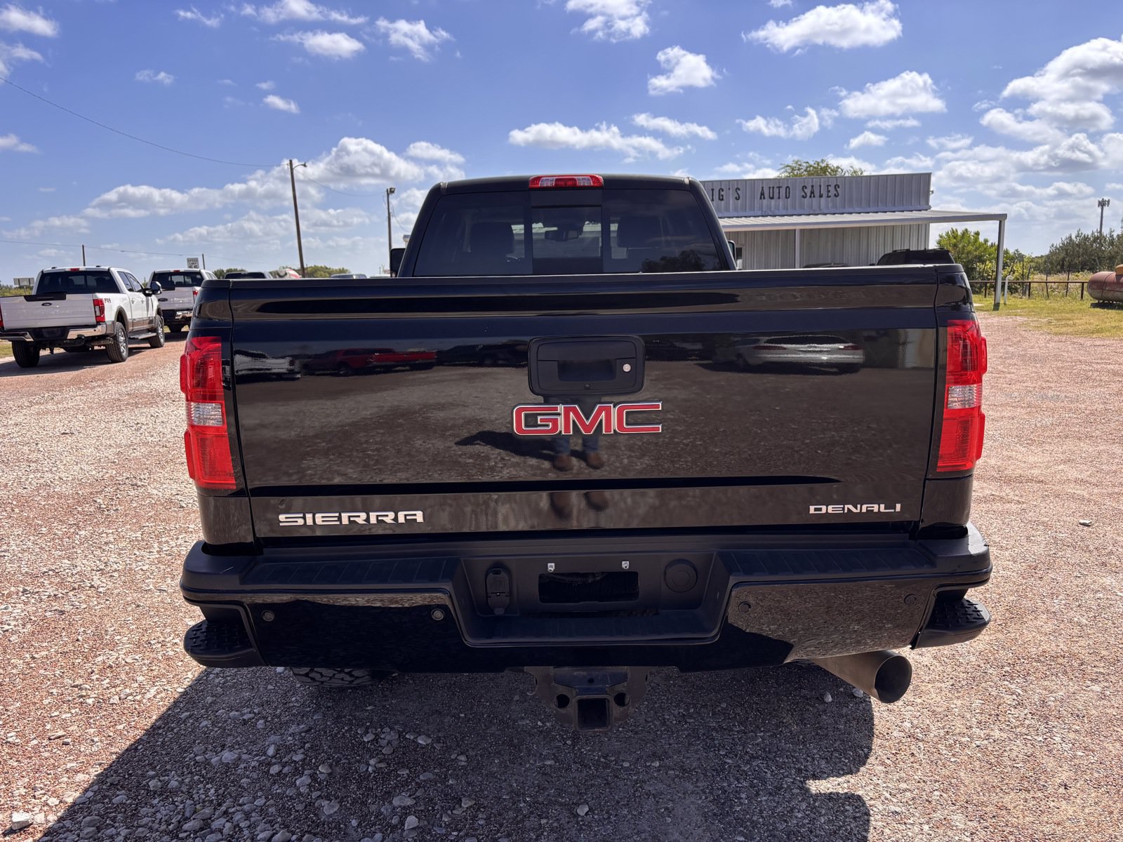 Used 2018 GMC Sierra 3500 Denali w/ Duramax Plus Package AWD/4WD image 4