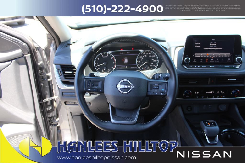 Used 2025 Nissan Rogue SV FWD image 18