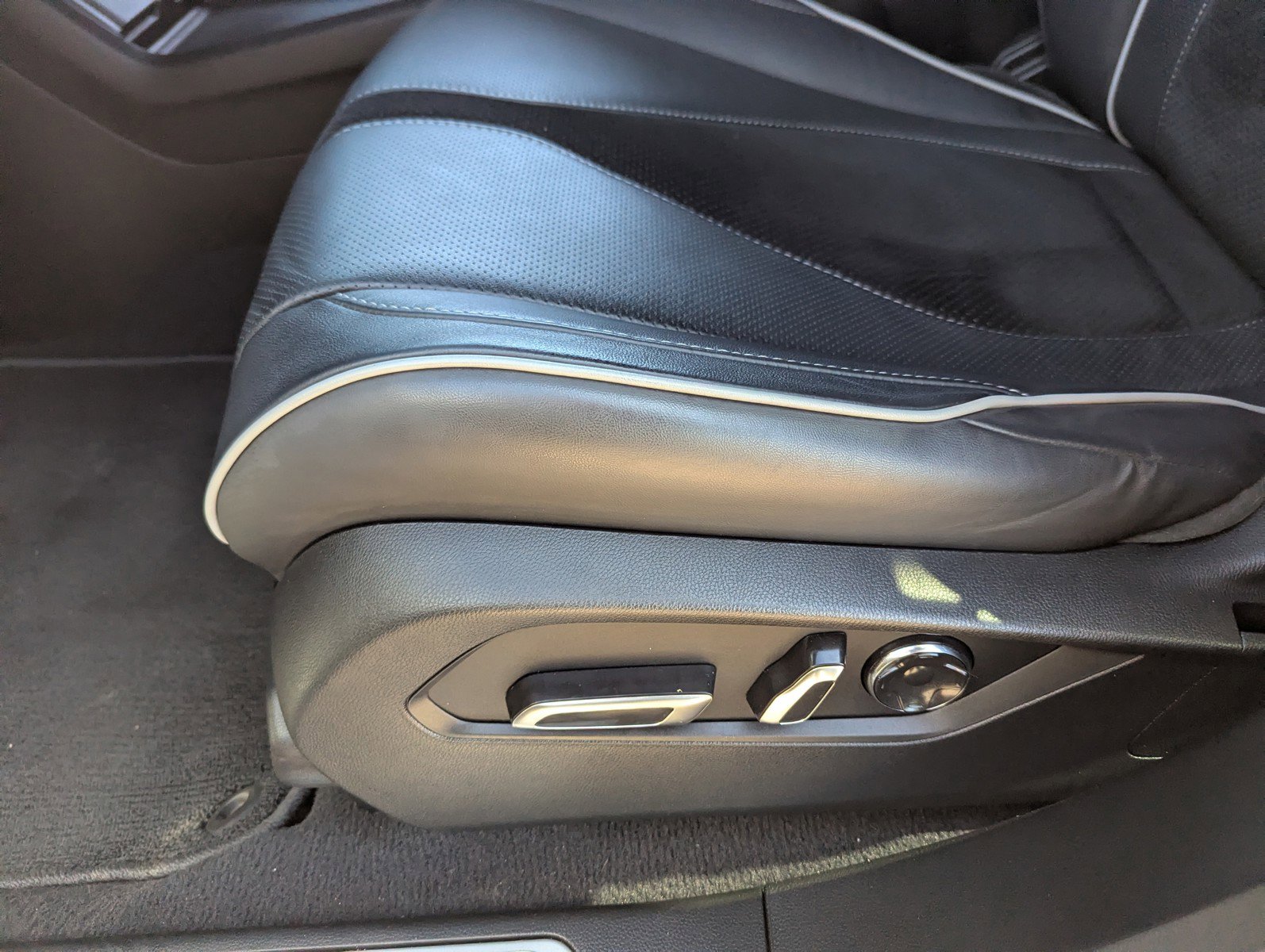 Used 2019 Acura RDX A-Spec image 30