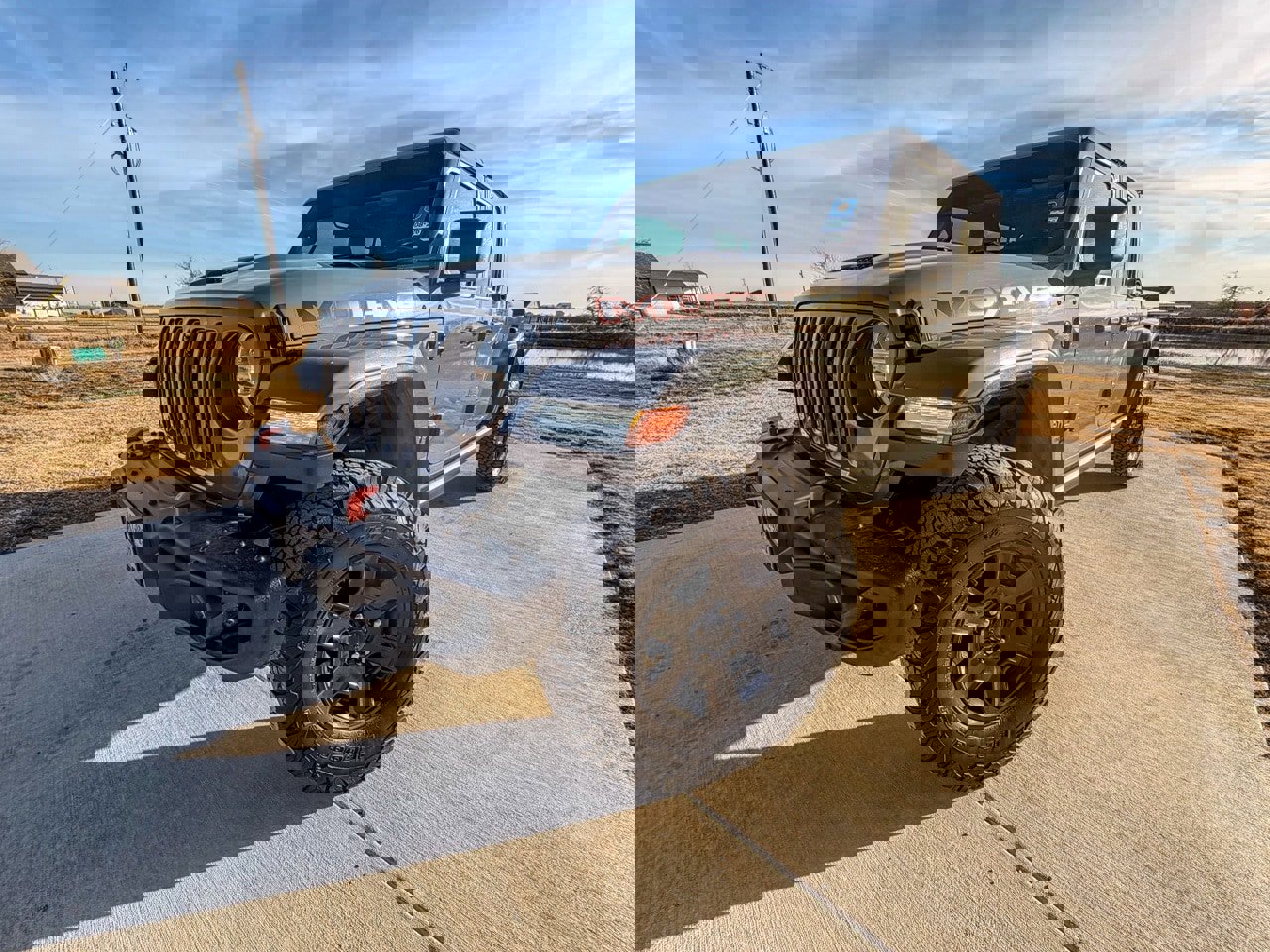 Used 2020 Jeep Gladiator Mojave image 2