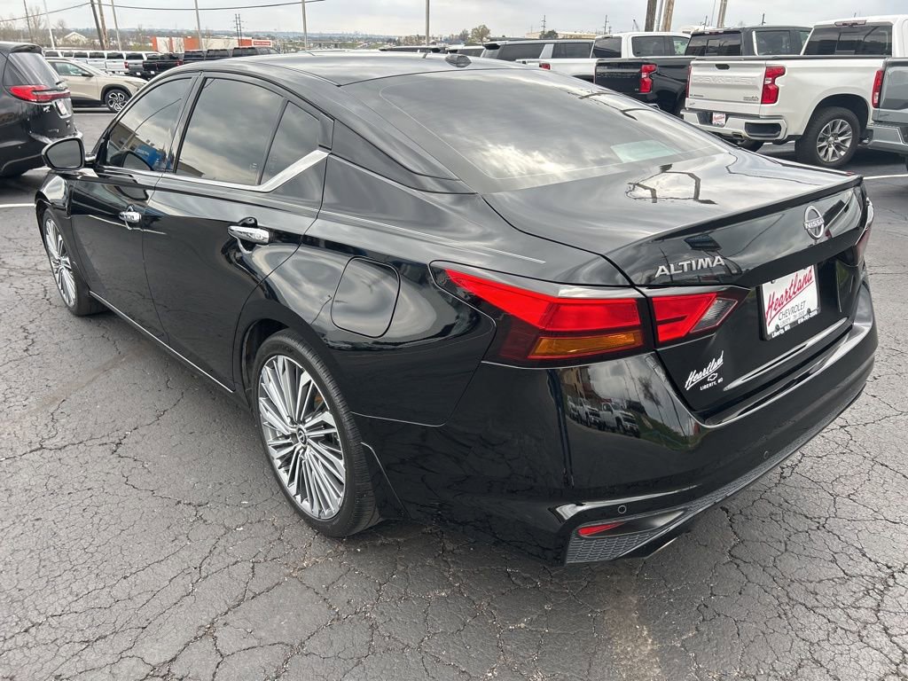 Used 2024 Nissan Altima 2.5 SL FWD image 13