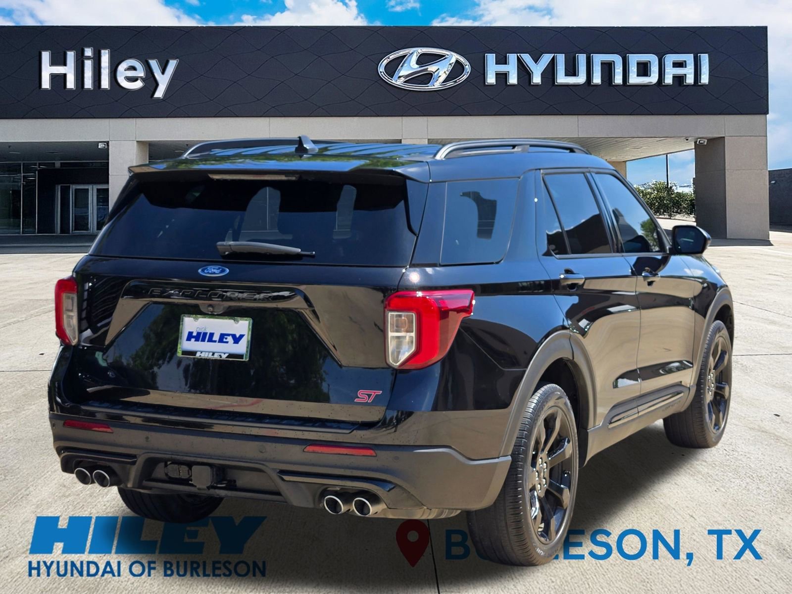 Used 2023 Ford Explorer ST w/ Equipment Group 401A AWD/4WD image 4