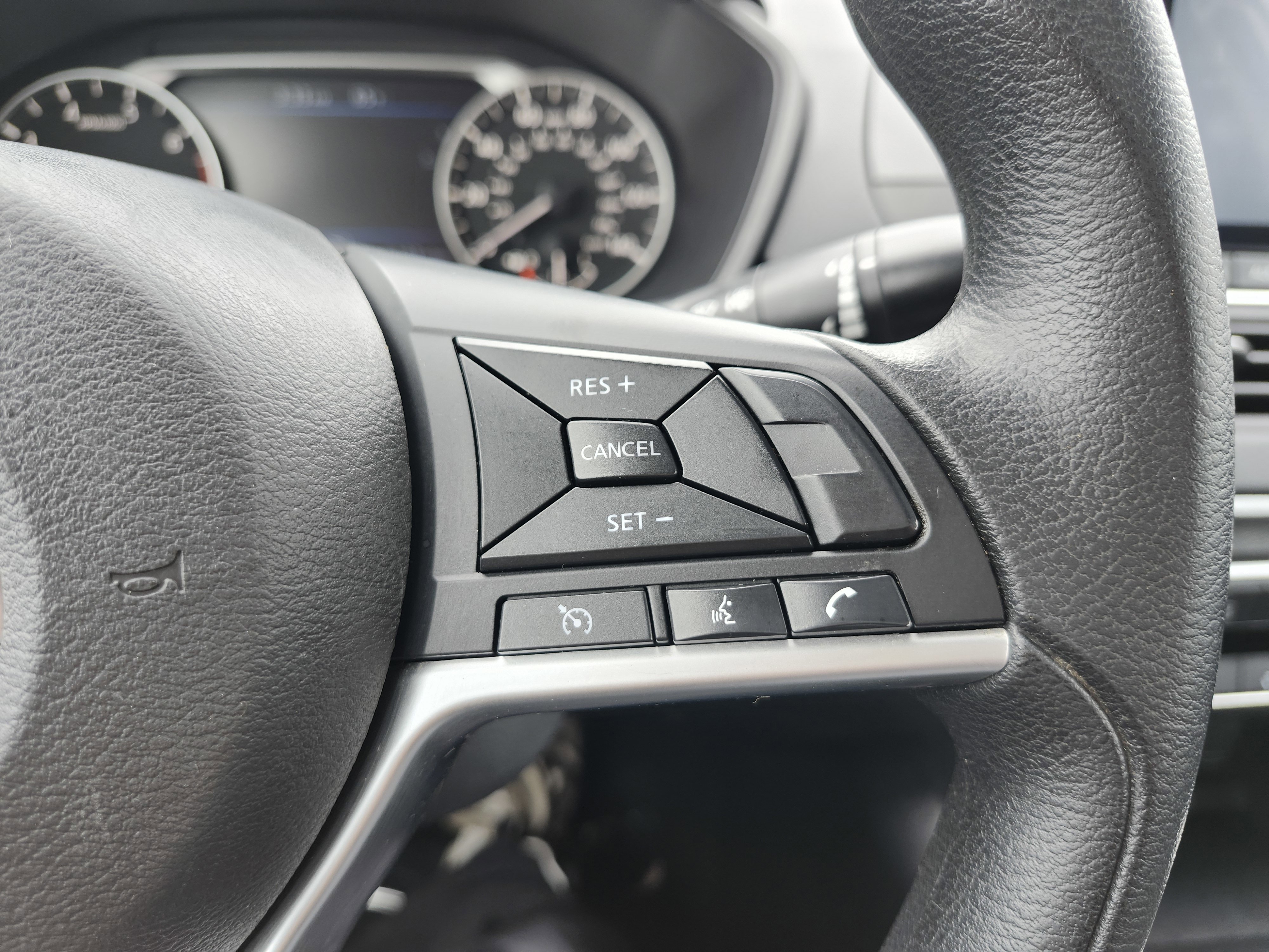 Used 2020 Nissan Altima 2.5 S FWD image 31