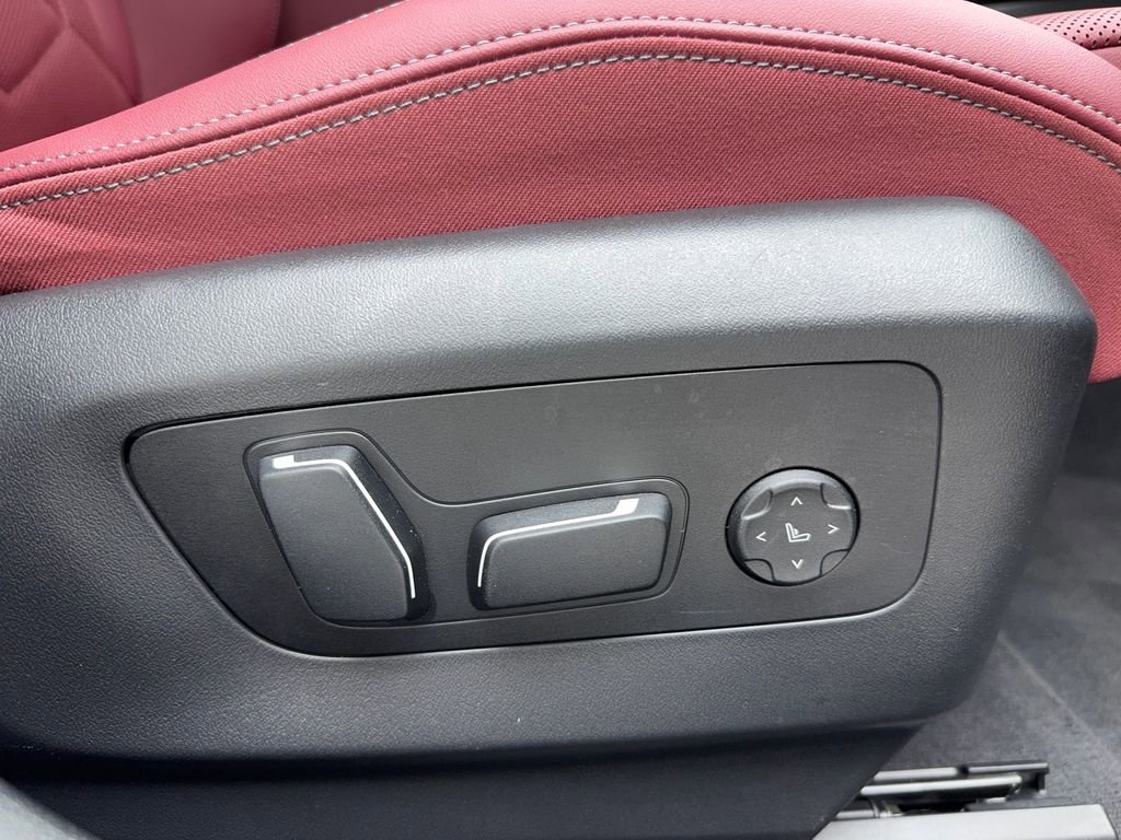 Used 2026 BMW 530i w/ M Sport Package image 56