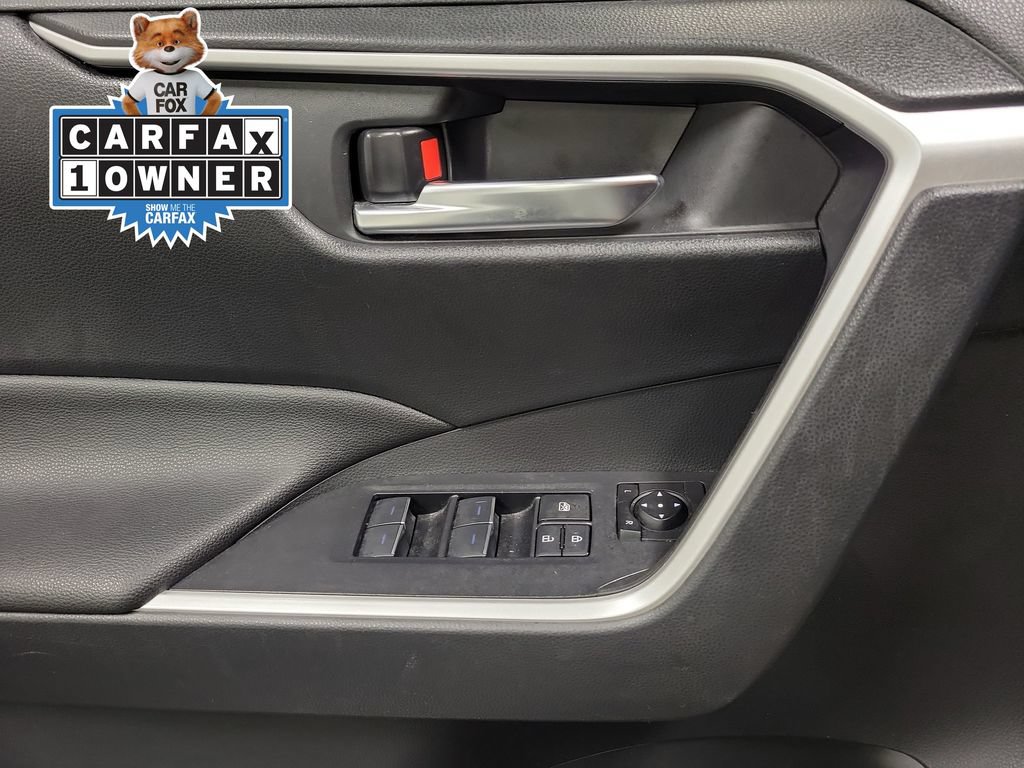 Used 2022 Toyota RAV4 SE w/ Convenience Package AWD/4WD image 28