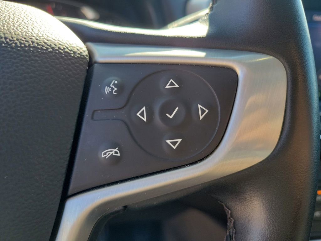 Used 2024 GMC Terrain SLT image 24