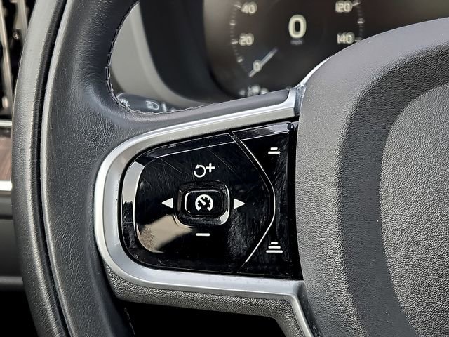 Used 2020 Volvo XC60 T6 Inscription w/ Protection Package image 23