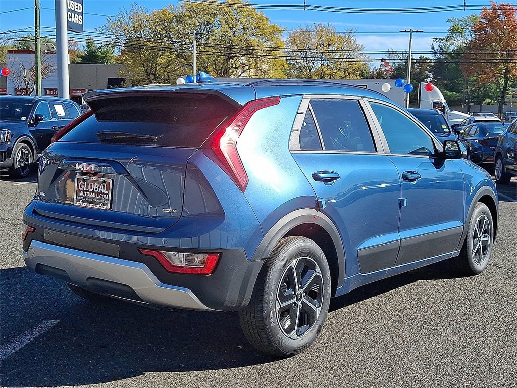 New 2025 Kia Niro EX image 4