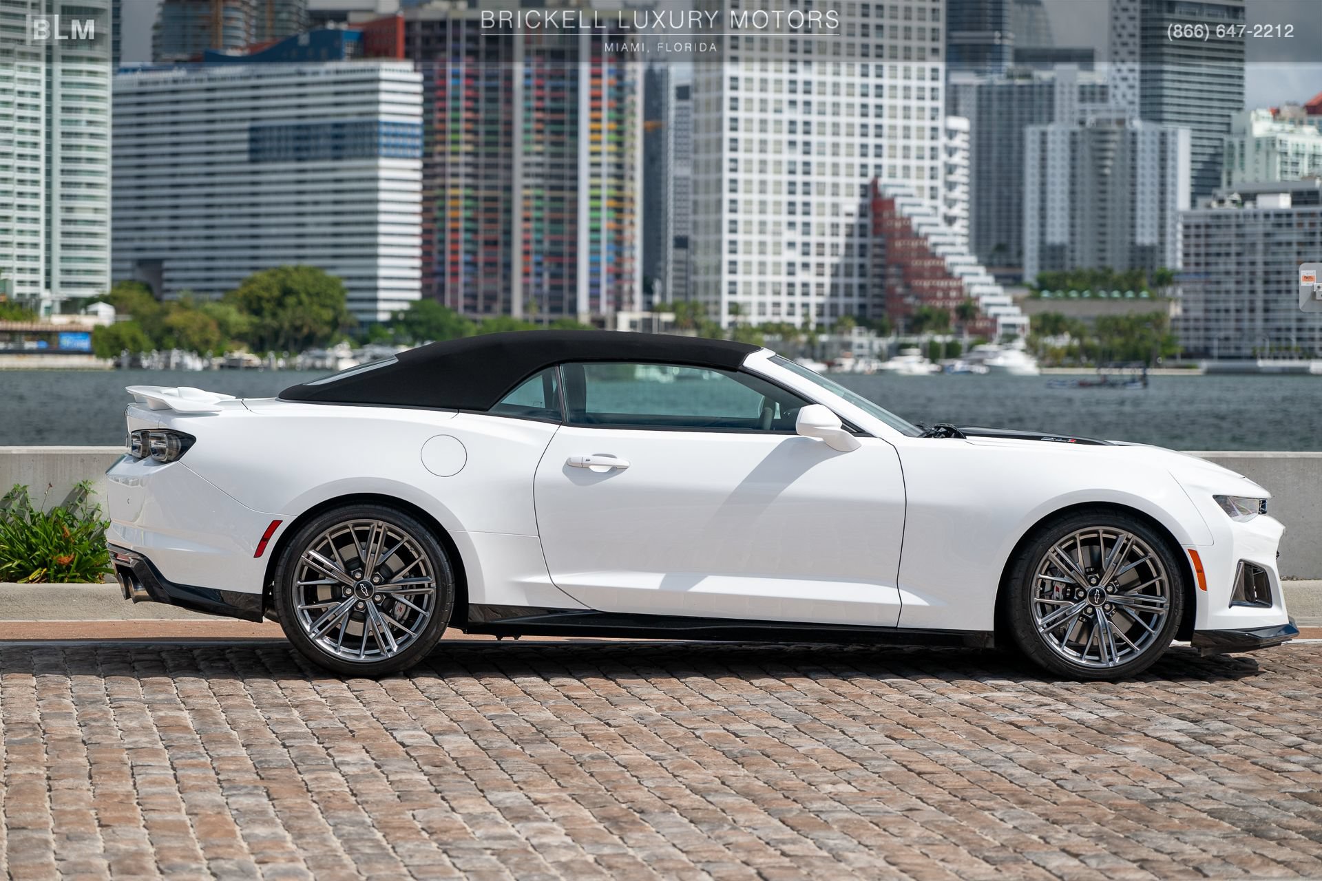 Used 2022 Chevrolet Camaro ZL1 RWD image 11