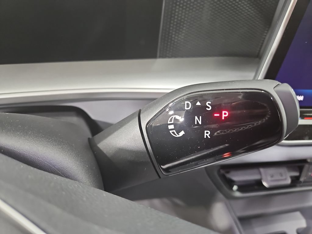 New 2026 Volkswagen Tiguan SE AWD/4WD image 22