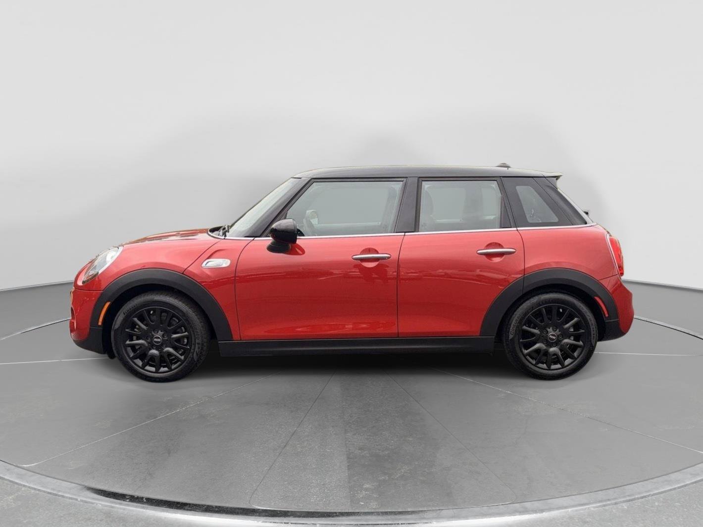 Used 2015 MINI Cooper S FWD image 2