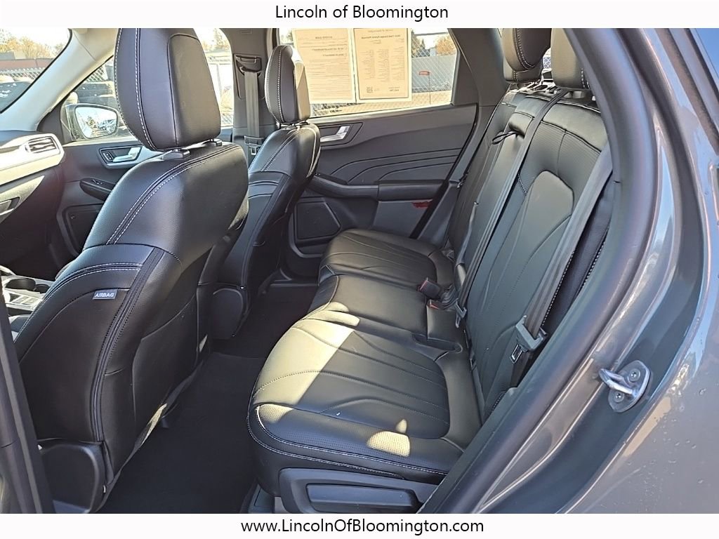 Used 2025 Ford Escape Platinum w/ Premium Technology Package image 40