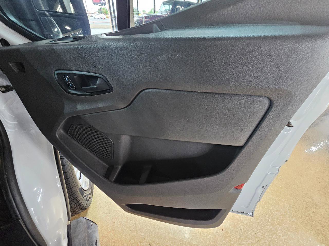 Used 2022 Ford Transit 250 Low Roof w/ Exterior Upgrade Package RWD image 9