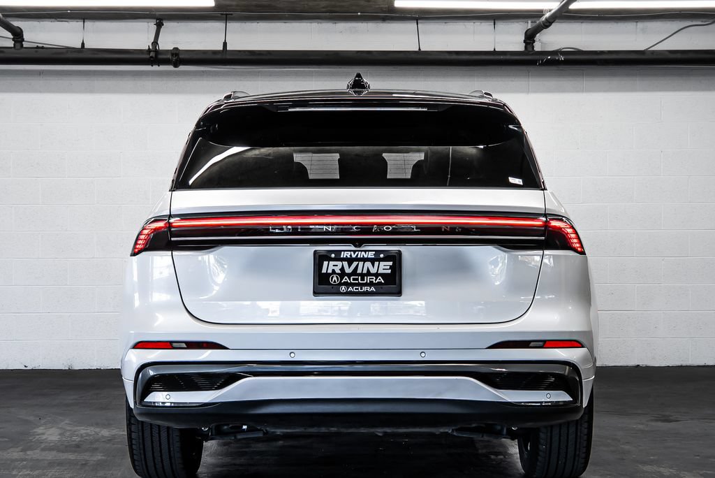 Used 2024 Lincoln Nautilus Black Label w/ Jet Appearance Package (87T) AWD/4WD image 4
