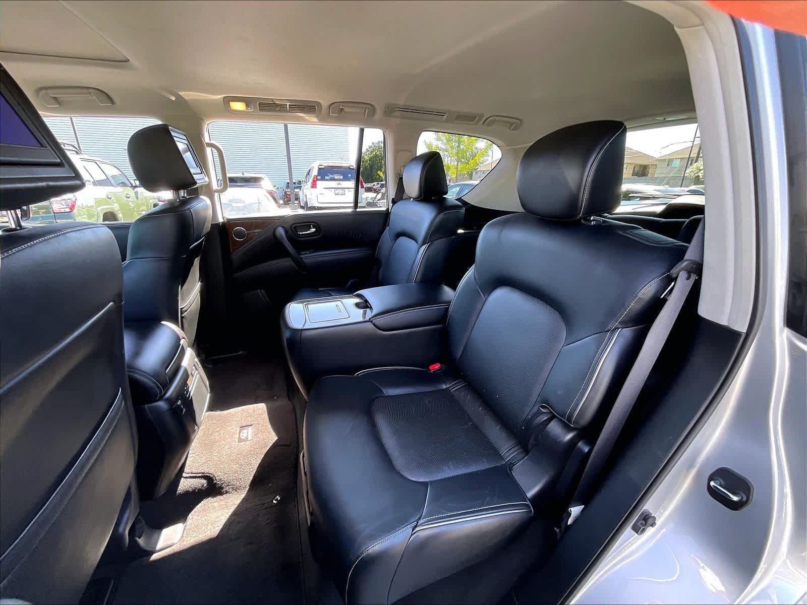 Used 2015 INFINITI QX80 4WD w/ 22" Wheel Package image 29