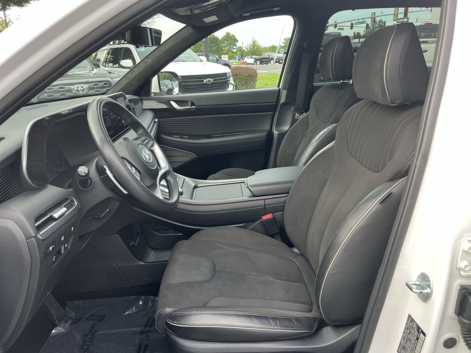 Used 2024 Hyundai Palisade Calligraphy AWD/4WD image 13