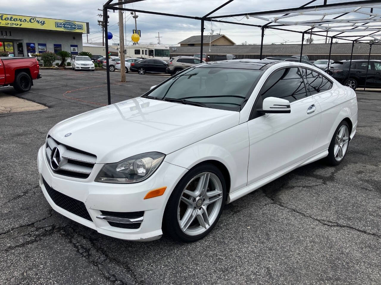 Used 2013 Mercedes-Benz C 250 Coupe image 3