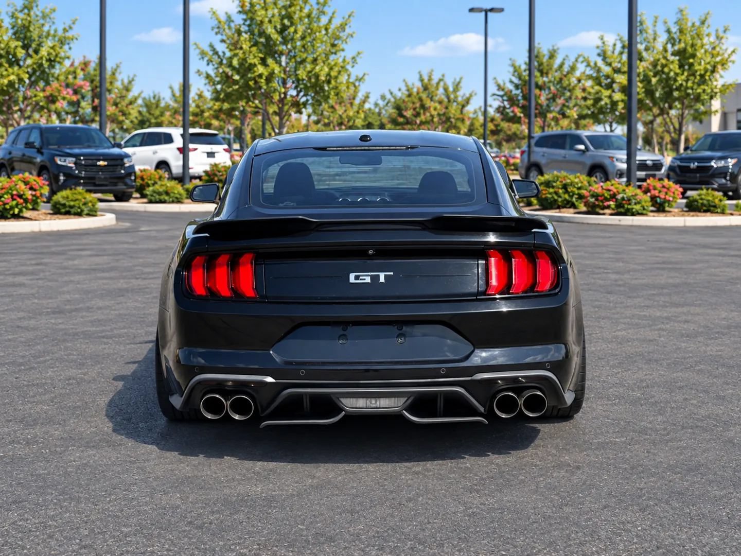 Used 2019 Ford Mustang GT RWD image 4