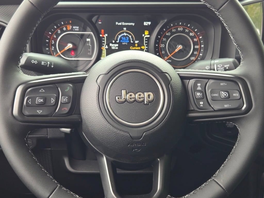 New 2026 Jeep Gladiator Rubicon AWD/4WD image 34