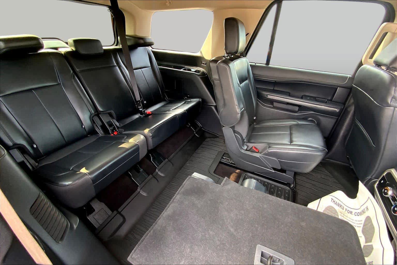 Used 2023 Ford Expedition XLT RWD image 18