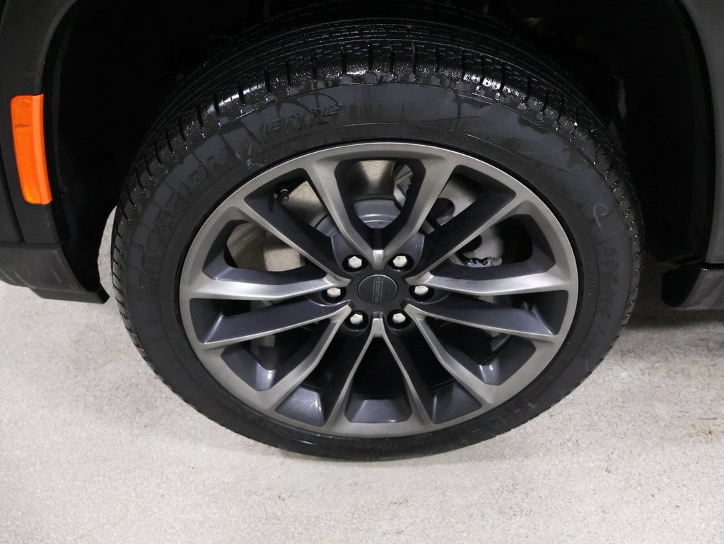 New 2025 Jeep Grand Wagoneer L Series II Obsidian w/ Quick Order Packagew 28T AWD/4WD image 17