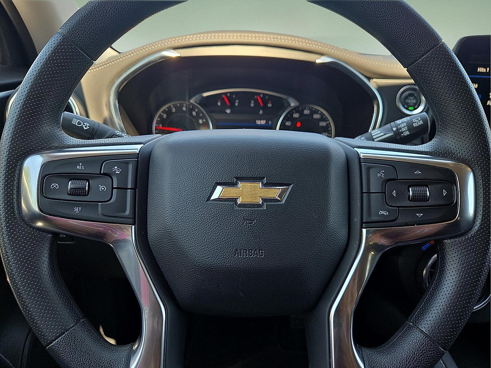 Used 2025 Chevrolet Blazer LT FWD image 24