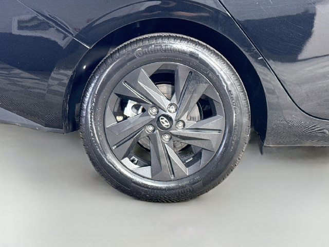 Used 2021 Hyundai Elantra SEL w/ Convenience Package FWD image 32