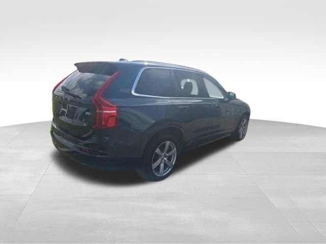 Used 2023 Volvo XC90 B5 Core AWD/4WD image 7