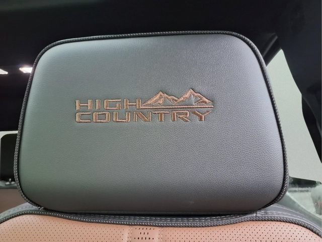 New 2026 Chevrolet Silverado 1500 High Country AWD/4WD image 18