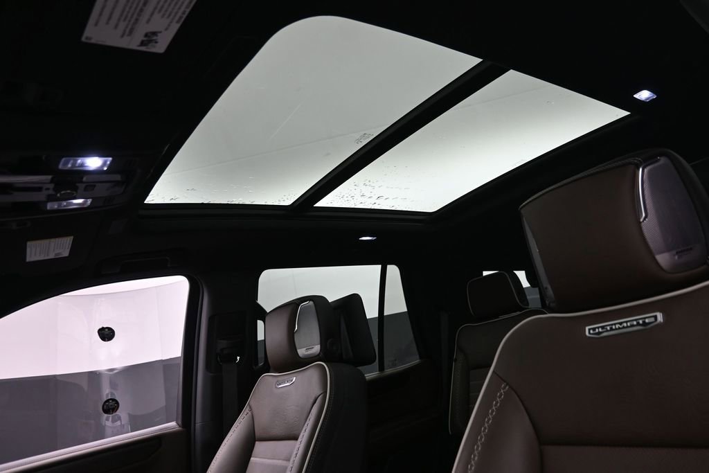 Used 2026 GMC Yukon Denali Ultimate AWD/4WD image 34