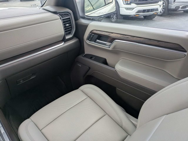 Used 2026 GMC Sierra 1500 SLT w/ SLT Premium Plus Package AWD/4WD image 18