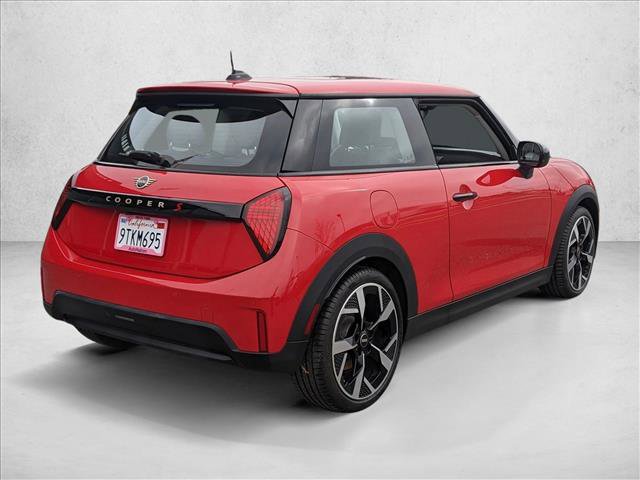 Certified 2025 MINI Cooper S image 5