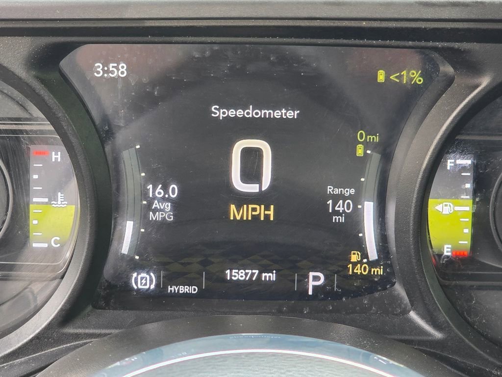 Used 2025 Jeep Wrangler Unlimited Sahara AWD/4WD image 30